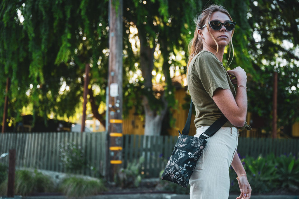 Jive Crossbody - Misty Bloom