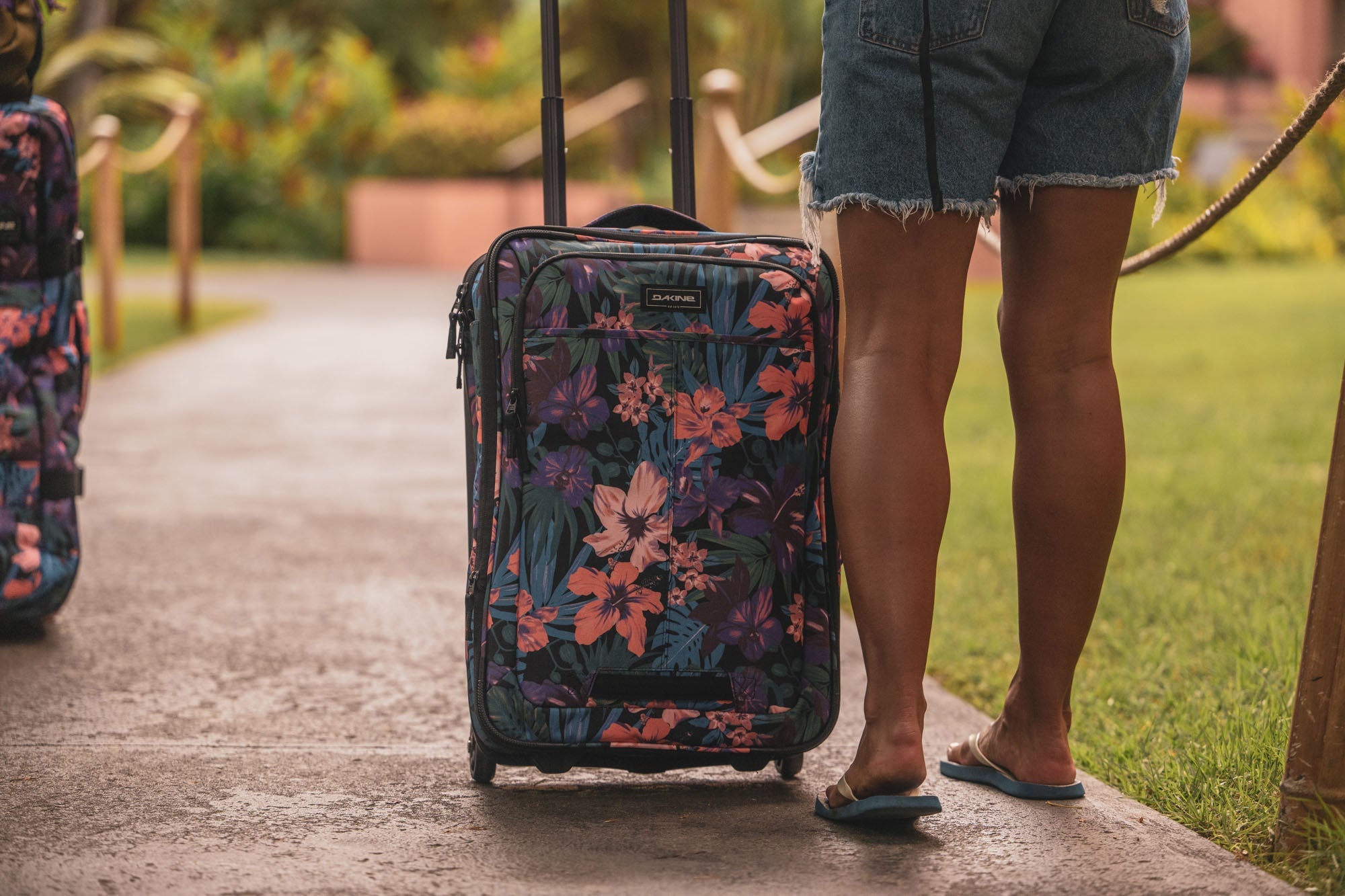 Status Roller Bag +42L - Black