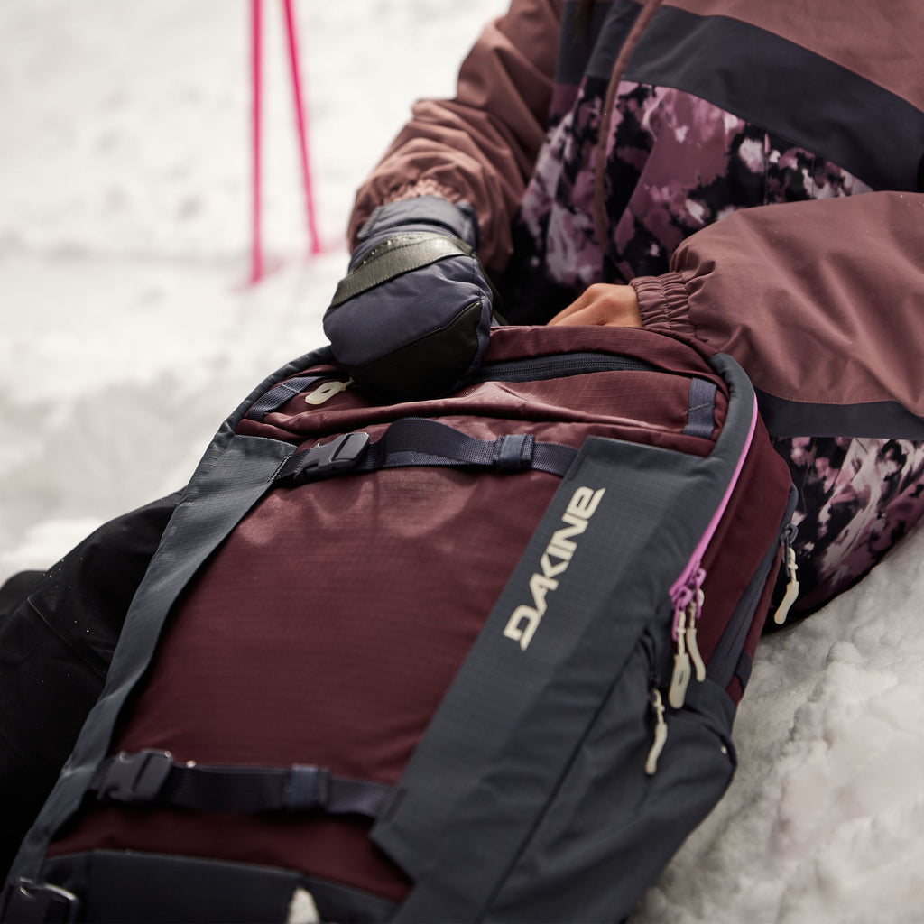 Womens Mission Pro Backpack 25L - Darkest Spruce